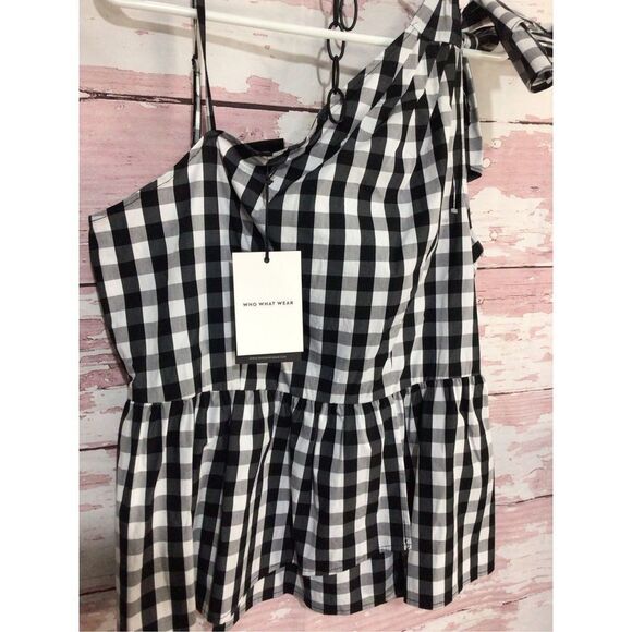 NWT Who What Wear Size Medium One Shoulder Top Checked Black & White - Picture 13 of 16